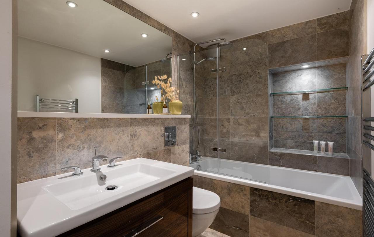 The Heart Of Shepherds Bush - Modern 2Bdr Apartment With Garden 伦敦 外观 照片